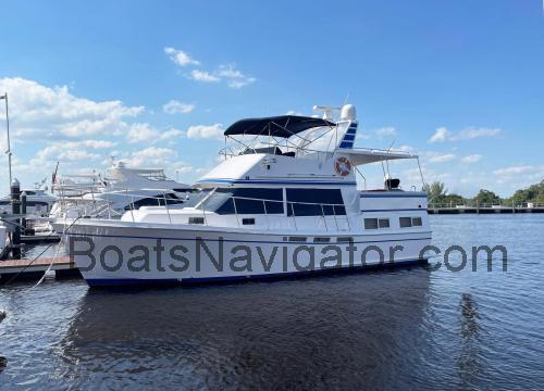 Marine Trader LaBelle specs and reviews